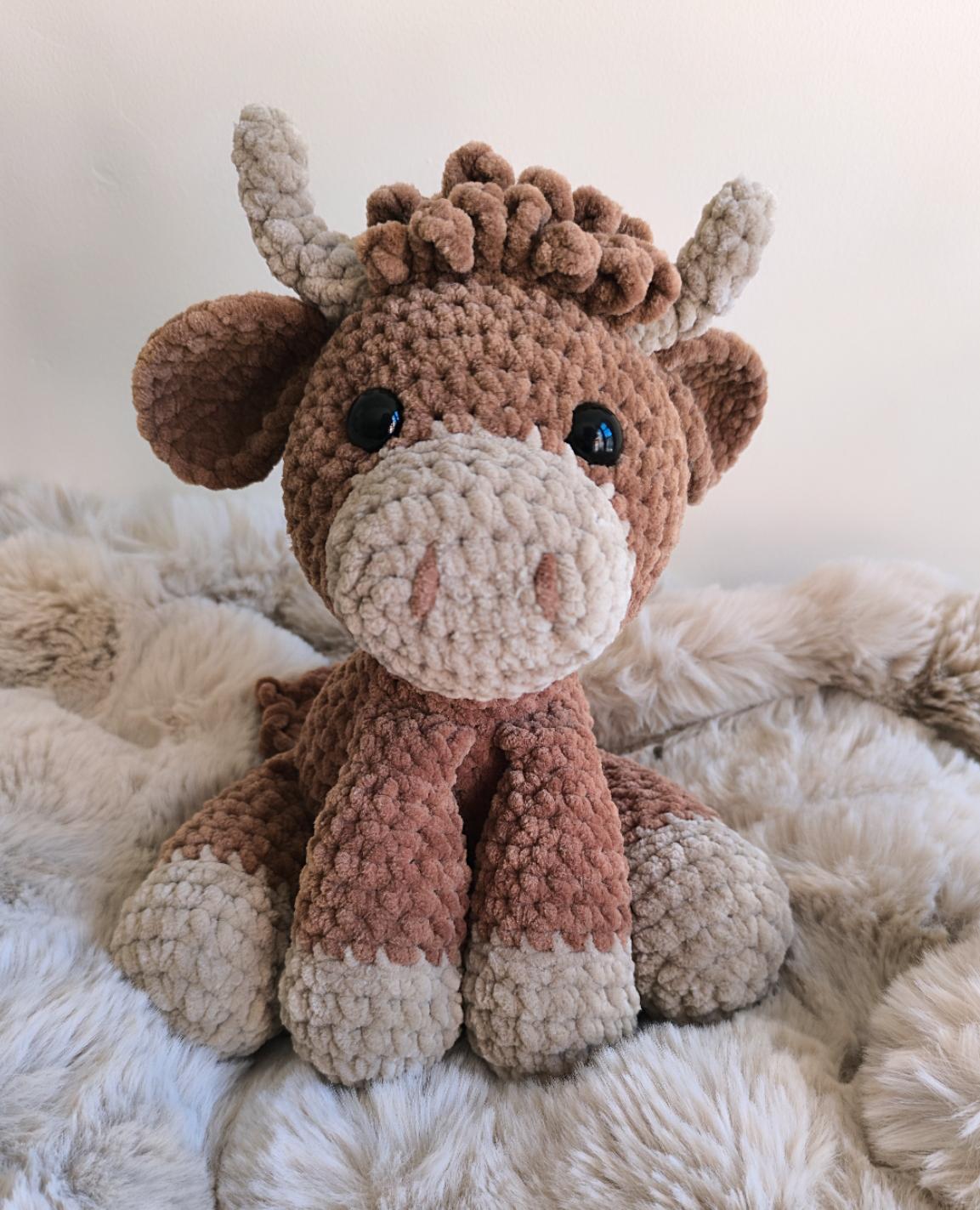 Highland cow crochet plushie amigurumi stuffed scottish highland animal