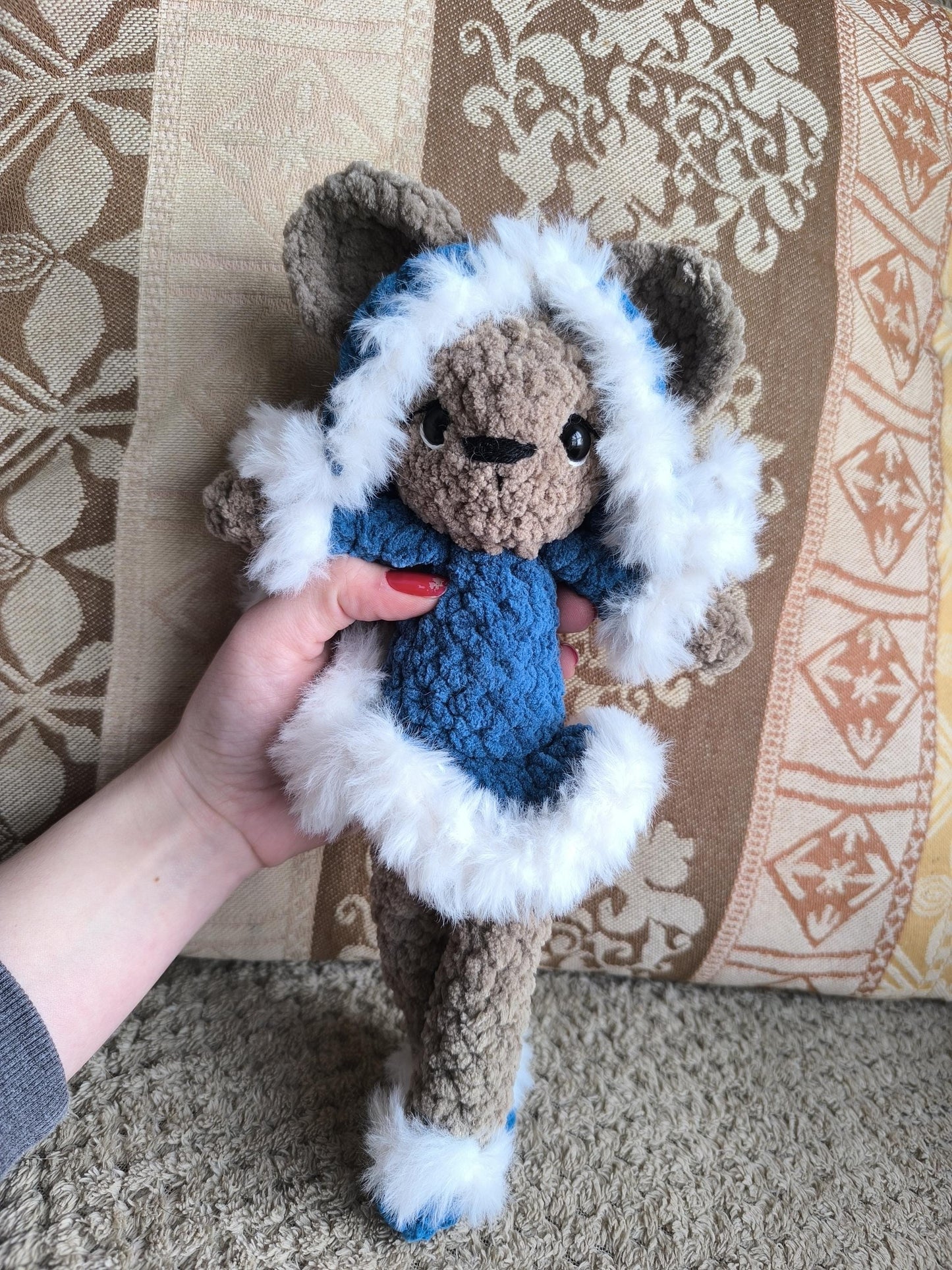 Brie la Souris – Peluche au Crochet Fait Main | Édition Hiver