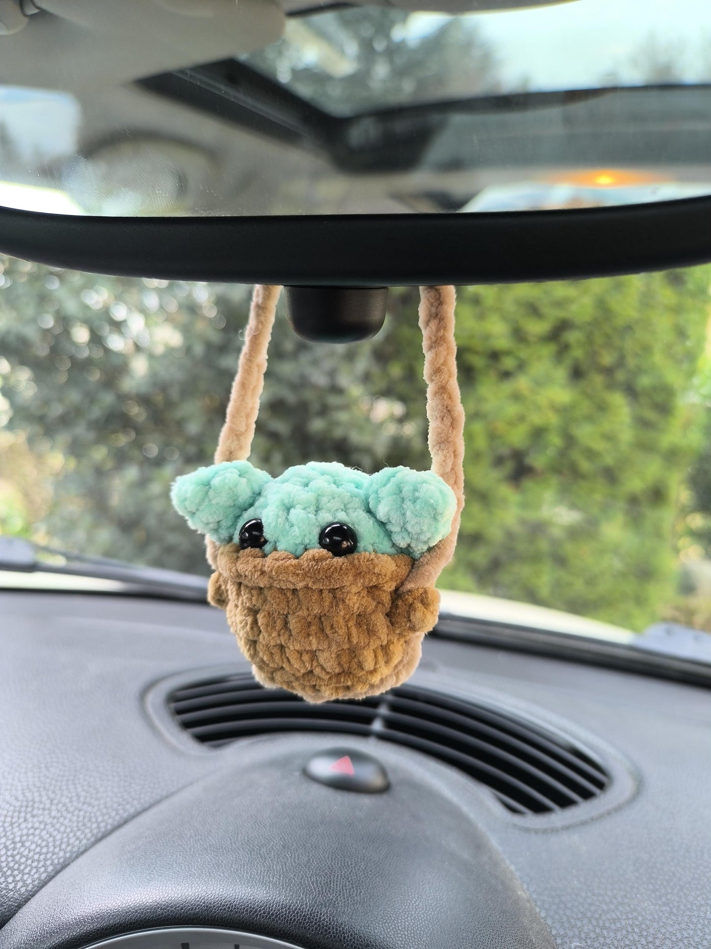 Decoration bébé alien pour retroviseur voiture ou porte clé