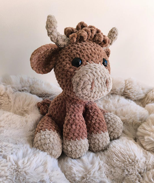 Highland cow crochet plushie amigurumi stuffed scottish highland animal